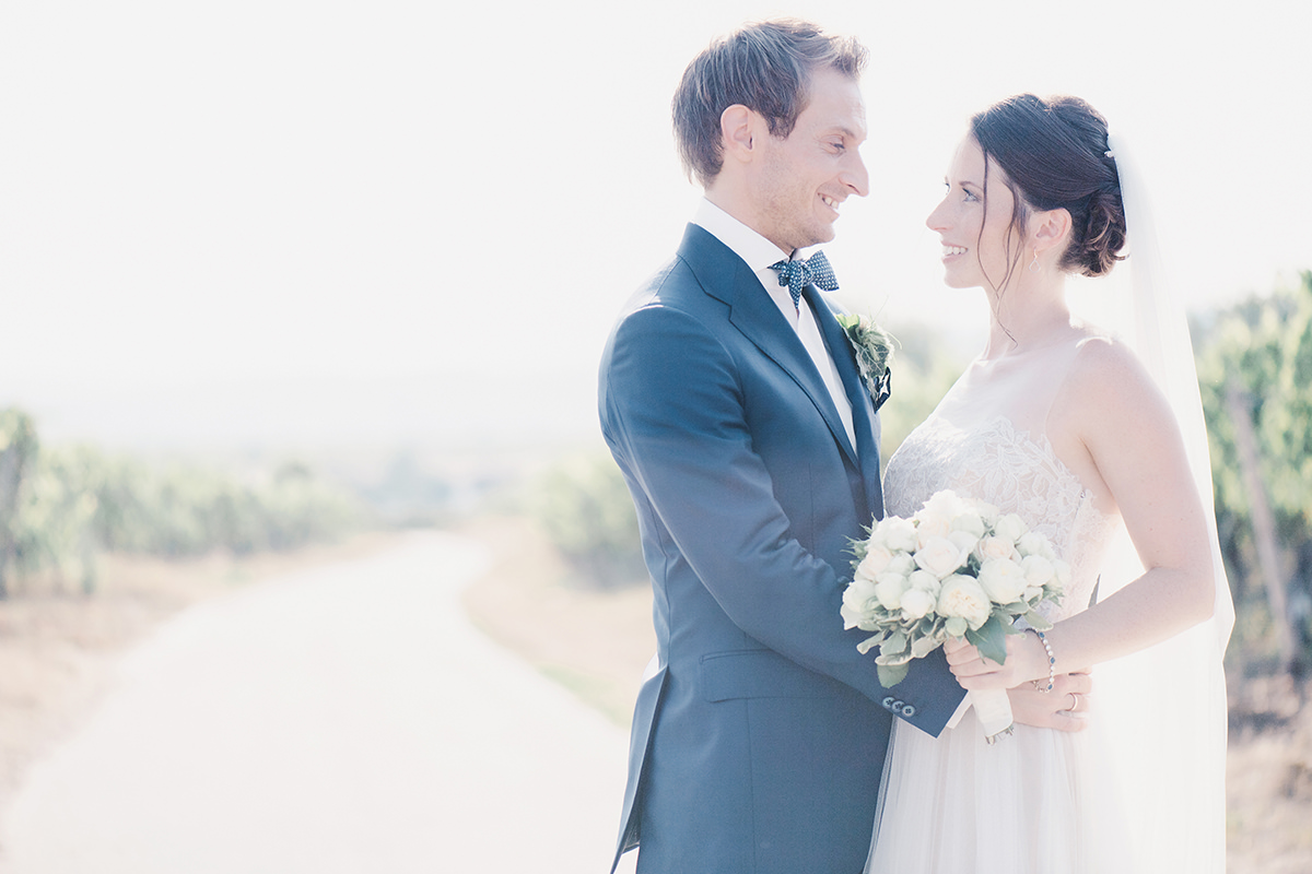 How to Look Good in Your Wedding Photos