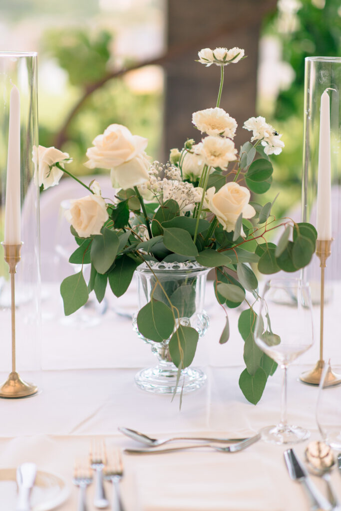 Lange Hochzeitstafel, Hochzeitsfotografin auf Burg Schwarzenstein
