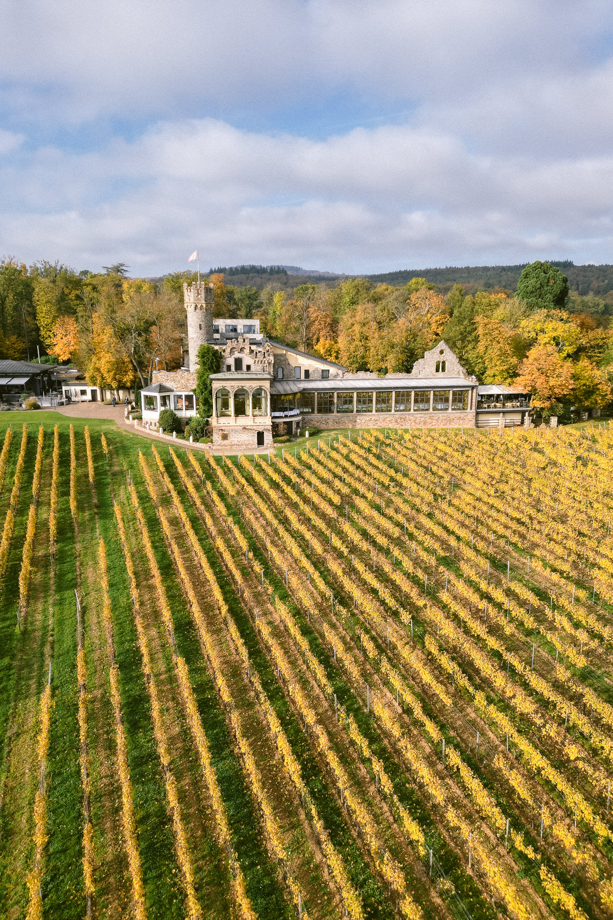 Hochzeit German Castle Wedding Burg Schwarzenstein Weddings by Saskia Marloh Photographer