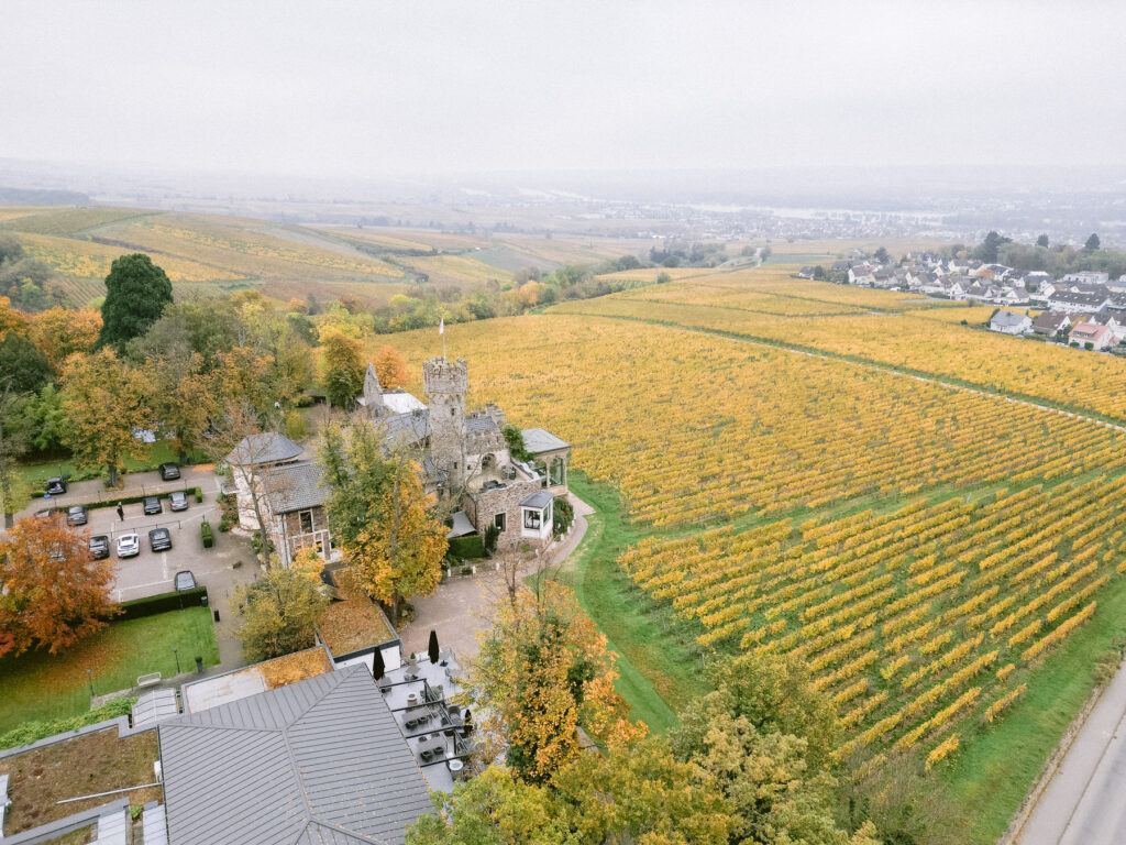 Hochzeit German Castle Wedding Burg Schwarzenstein Weddings by Saskia Marloh Photographer