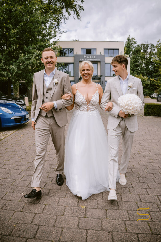 Burg_Schwarzenstein Burg Hochzeit Chateau Destination Wedding Saskia Marloh Photographer