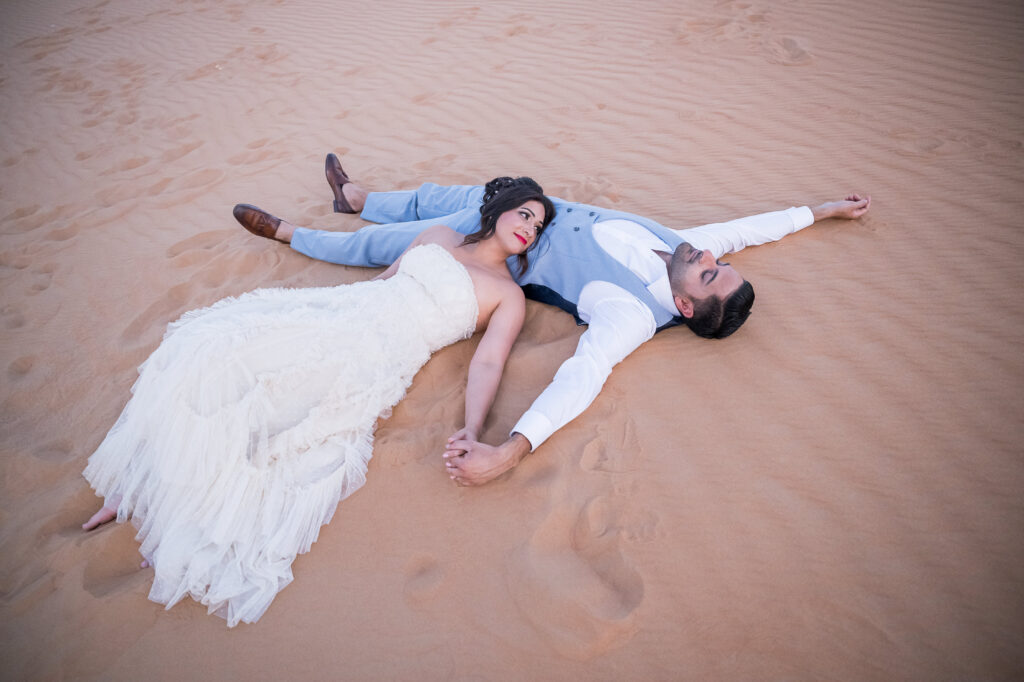 Bridal desert photo session in Abu Dhabi by Saskia Marloh Weddings